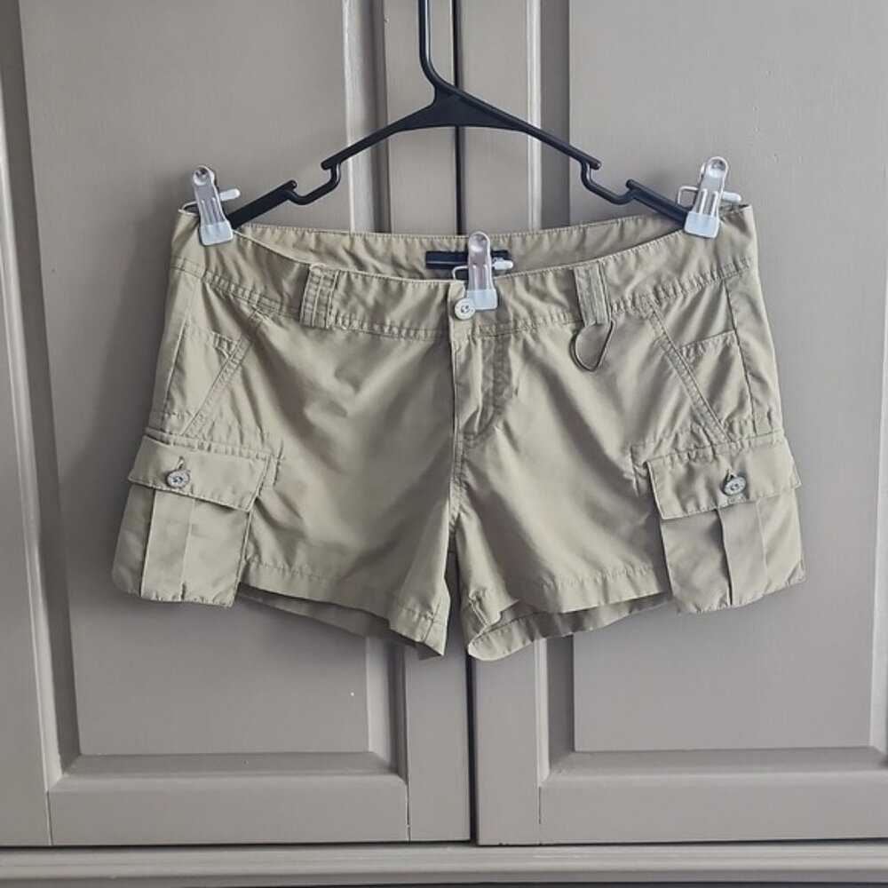 Refuge cargo shorts junior size 9